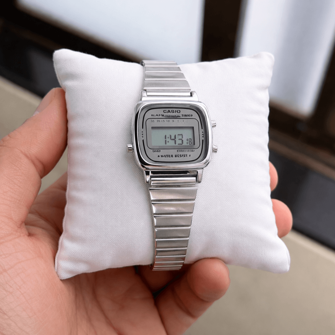 Vintage Women Watch - Digital
